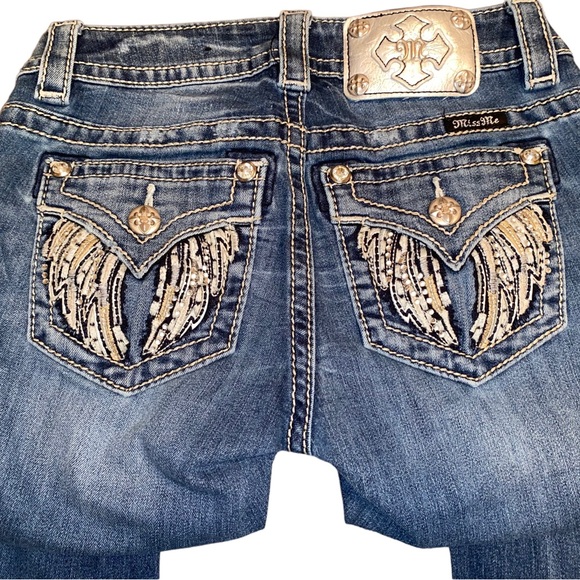 Miss me jeans size 24. Standard boot cut. Inseam 33. - Picture 2 of 3